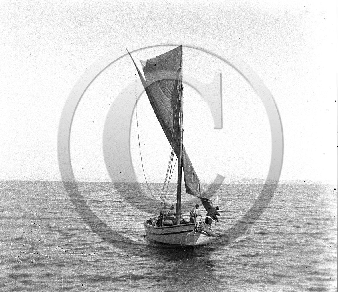 BA 511 environ de Toulon petite tartane  dpt 83 .jpg