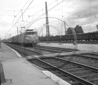 ARC 3633  train à Lamothe juillet 1963.jpg