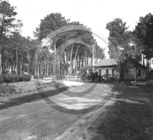 AG 567 passage à niveaux maison Landaise dpt 40 .jpg