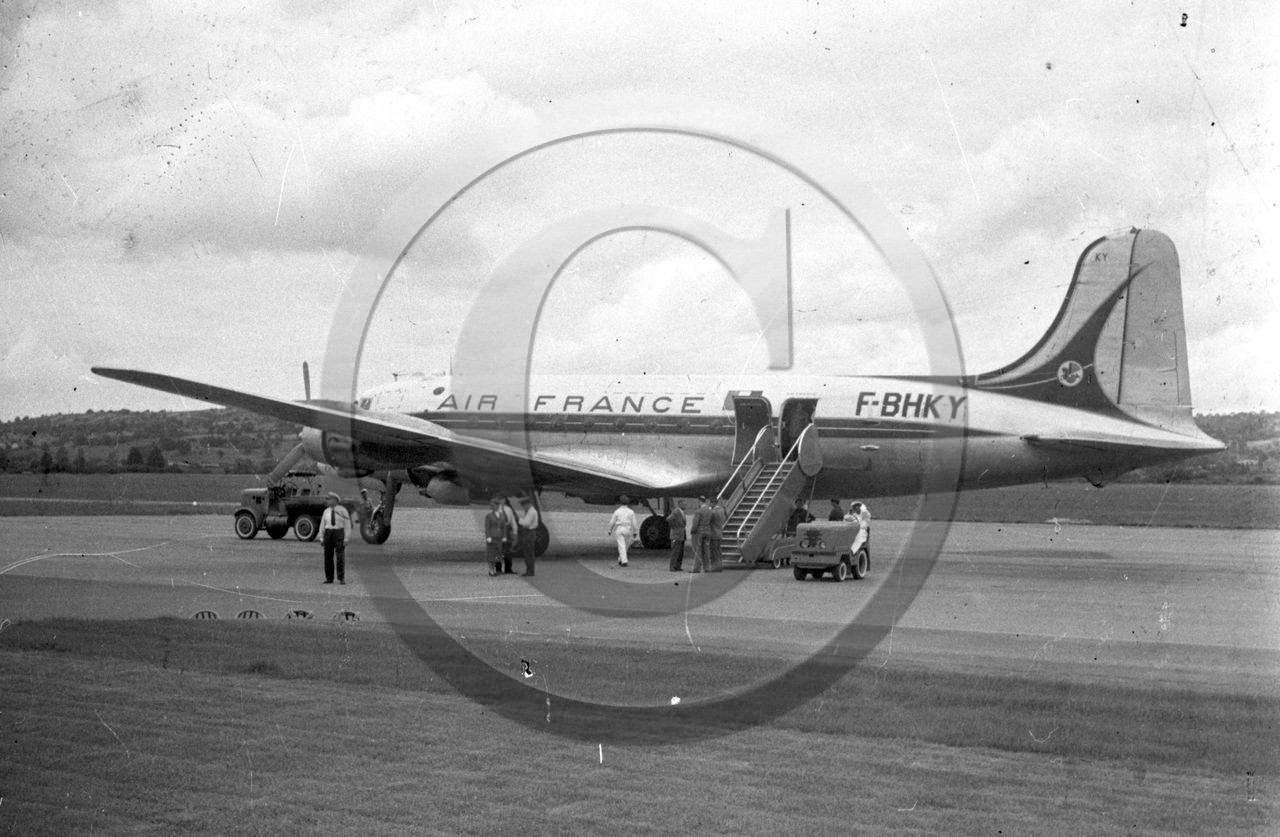 avi 130 Douglas DC4  Air France F-BHK-Y  .jpg