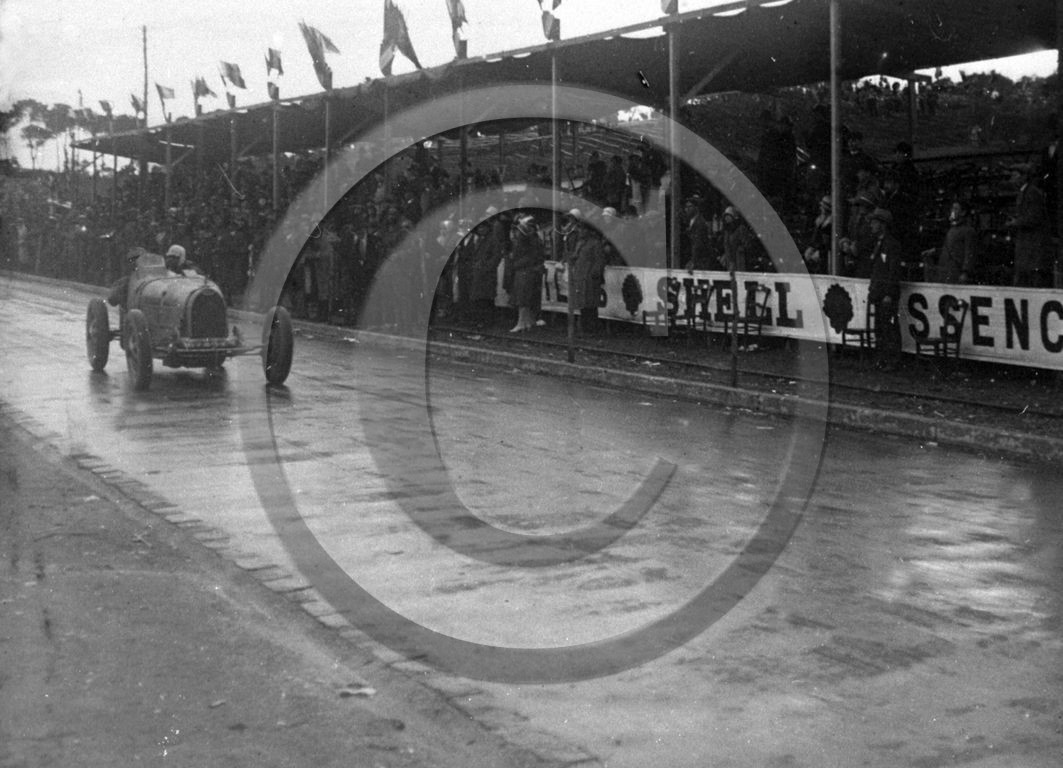 AUC 172 Staouéli les tribunes .jpg