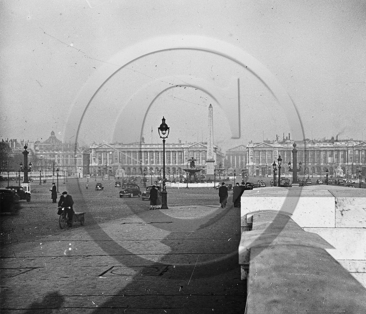 vi  1645  Paris obelisque.jpg