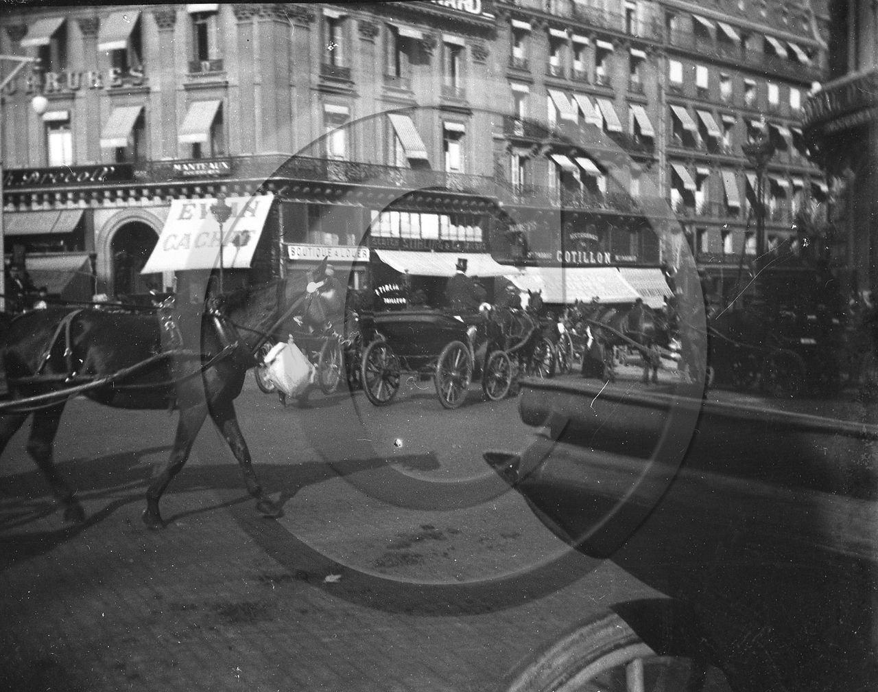 vi  2033  Paris   dpt 75.jpg