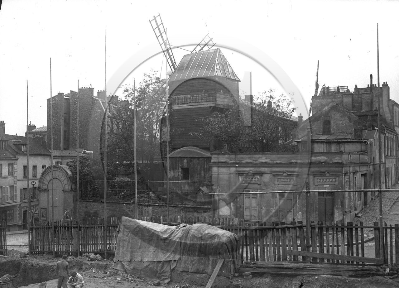 vi  1478 montmartre.jpg