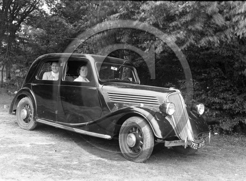 AU 2509 Renault celtaquatre .jpg