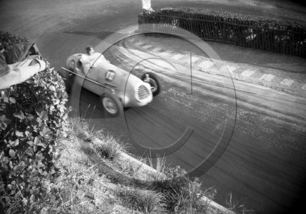 AUC 226 Angouleme 12 Juin 1949  .jpg