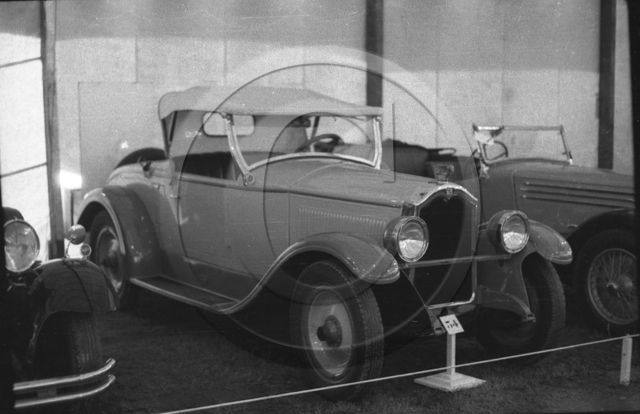 AU 156 Buick roadster .jpg