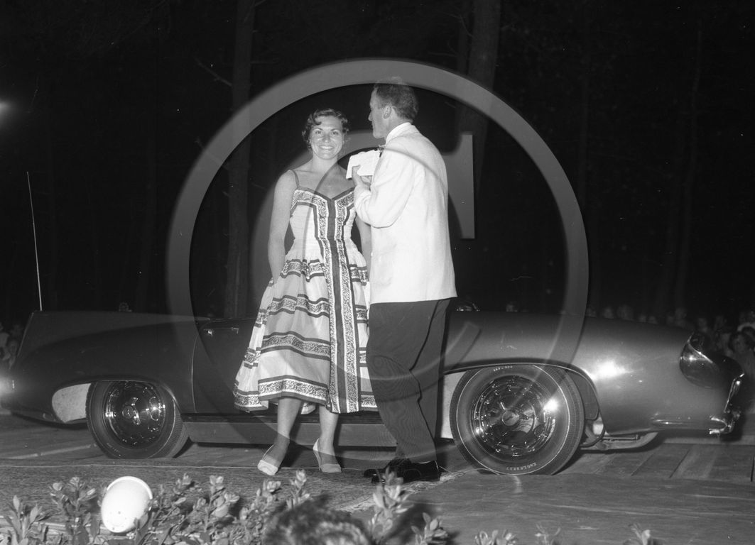 concours elegance apres guerre