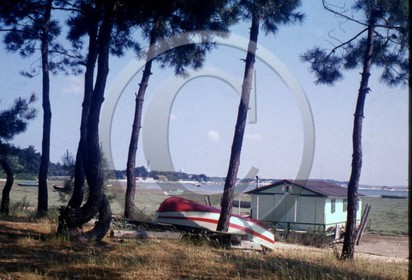 arc 4039 Cap Ferret villa vue sur phare  canot .jpg