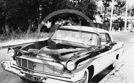 AU 987 Chrysler newyorker coupe 1956 .jpg