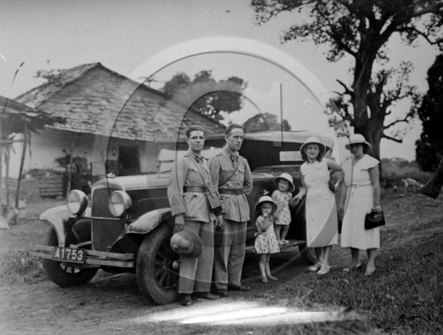 AU 2790 Chrysler torpedo 1929-30 .jpg