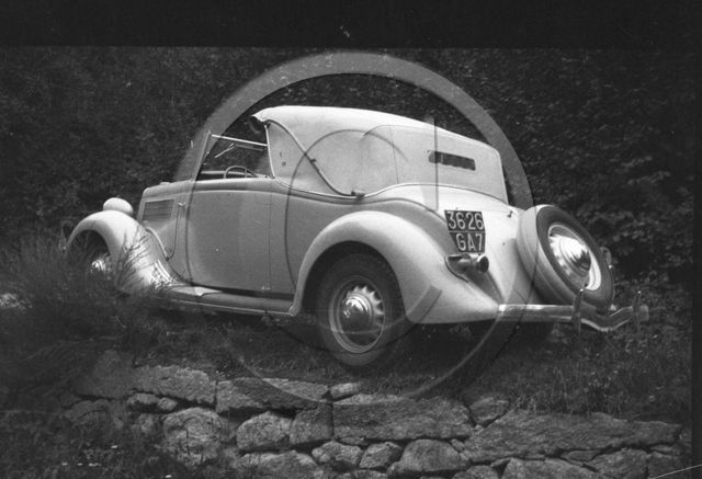 AU 4614 Ford V8  48 cabriolet Janer  .jpg