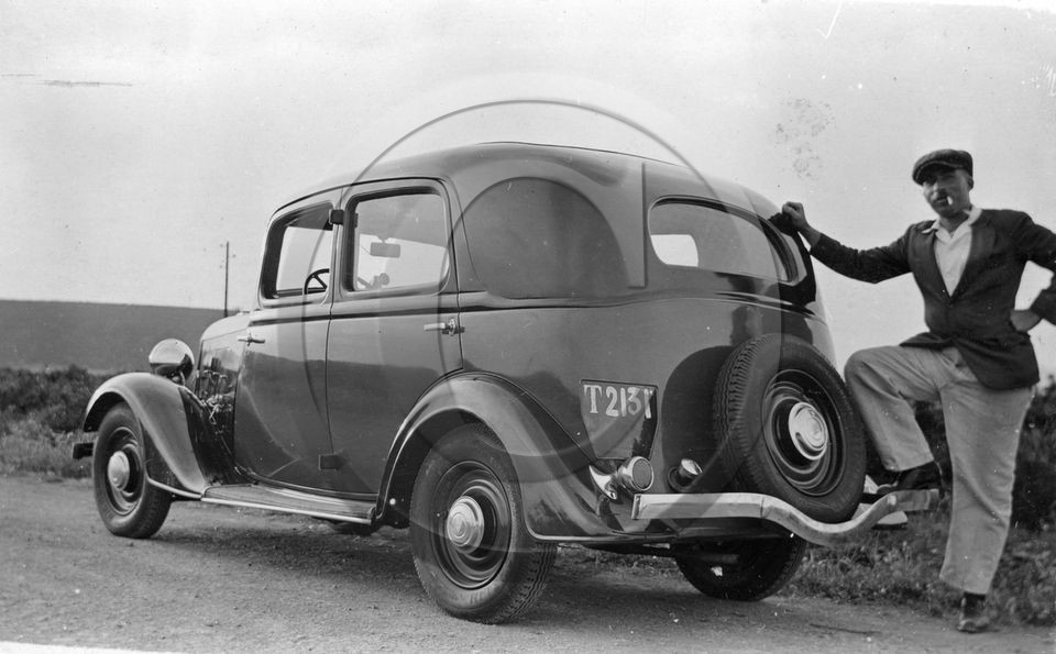 AU 4245 Renault .jpg