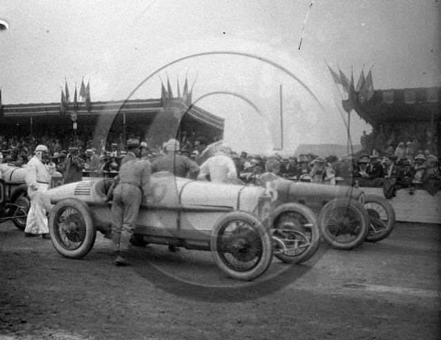 auc 28 GP acf 1928 duesenberg n° 6 ballot n° 8  .jpg