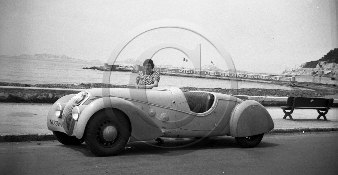 AU 2481 Darl Mat profil voiture de Mr et Mme Yvelin .jpg