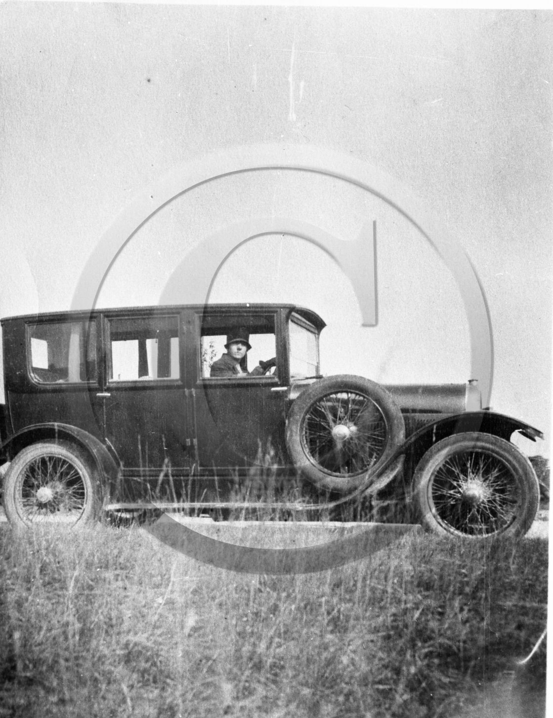 AU 992 Chenard Walker .jpg