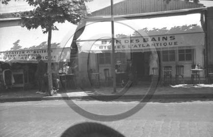 arc bar des bains 3.jpg