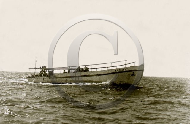 arc 4387 bateau avec dessin de cheval .jpg