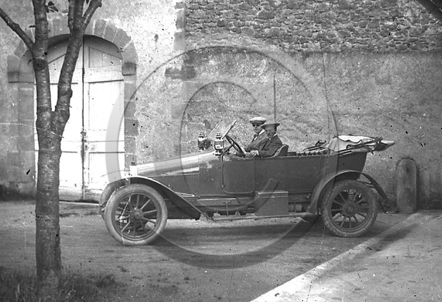 AU 2869 ancetre .jpg