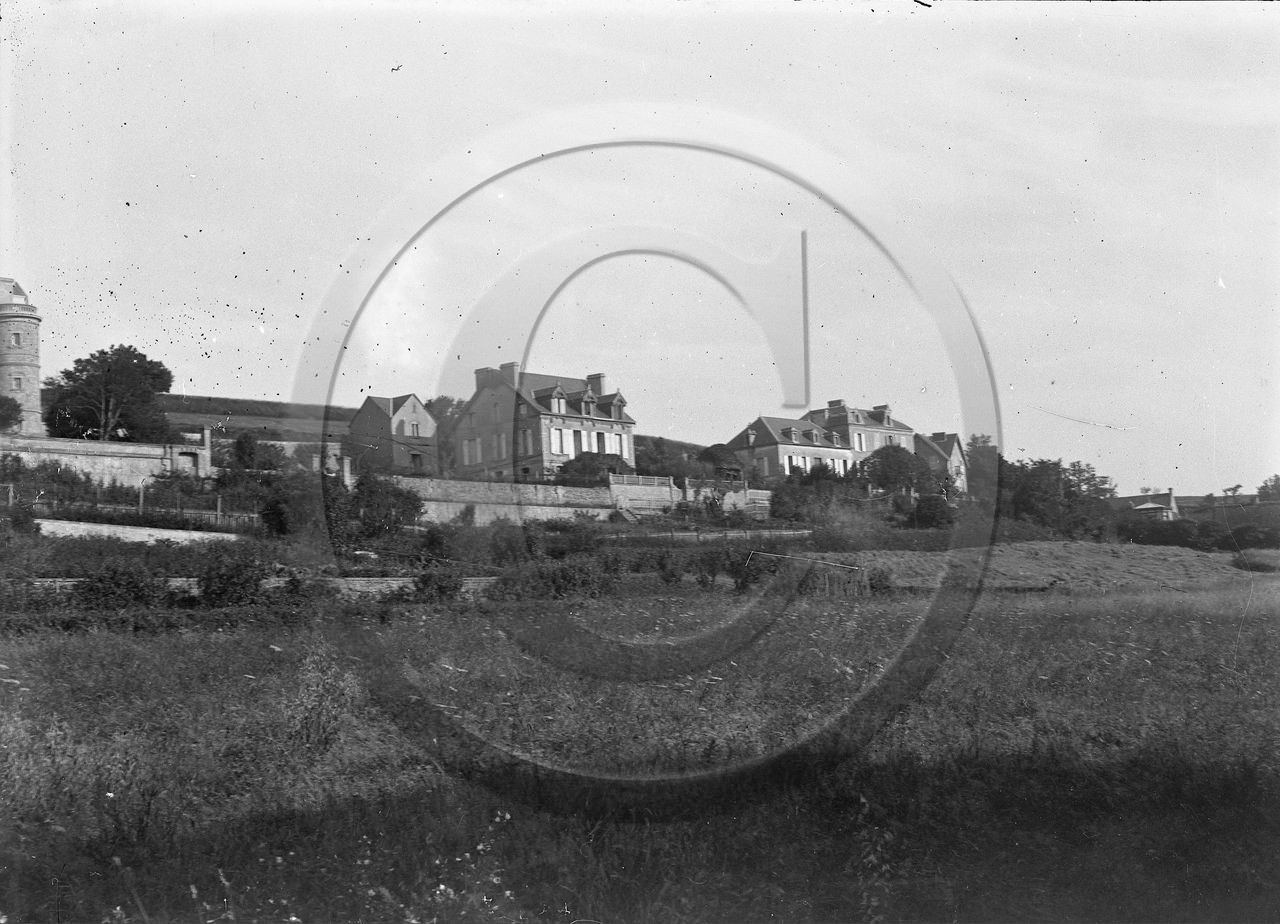 vi  1201 Asnelles Arromanches Port en Bessin dpt 14 .jpg