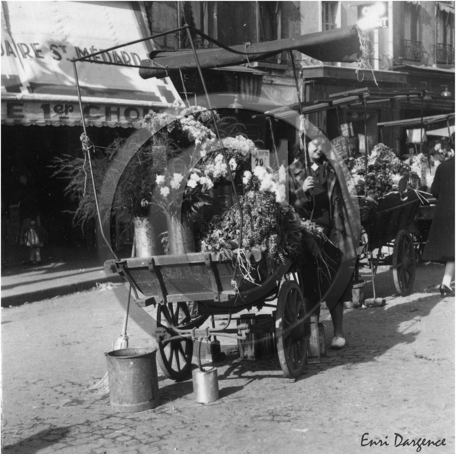 square St Médard Marchande de fleurs dargence .jpg