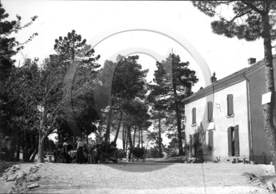 vi  1204 Asnelles  Arromanches Port en Bessin dpt 14 .jpg