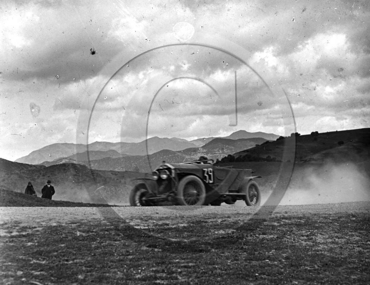 AUC 87 Médéa course de cote 10-avril 1927- Mr Francini sur Cottin Desgouttes .jpg