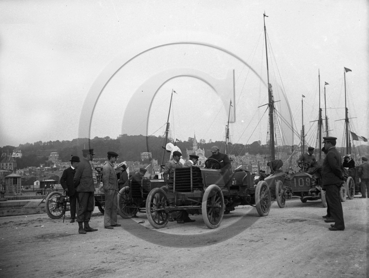AUC 115 Panhard Le mille de Deauville  .jpg