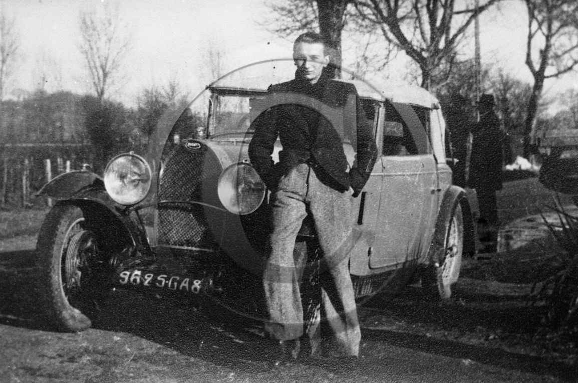 au 1943 Bugatti T 44  jpg.jpg