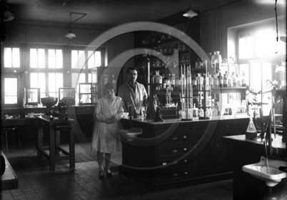 Treves magasin central des cooperatives generales armee du Rhin laboratoire   Allemagne .jpg