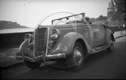 au 4610 Ford V8 48 cabriolet Janer .jpg