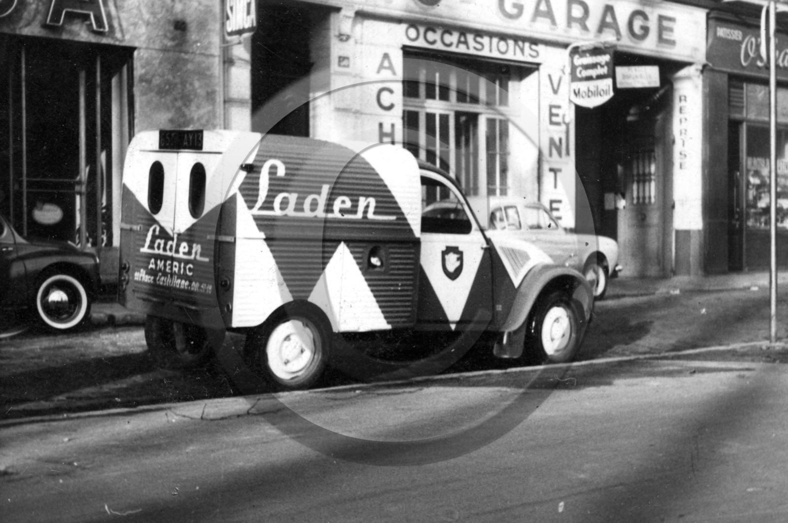 AU 4058 camionnette Citroen 2CV publicitee Laden jpg.jpg