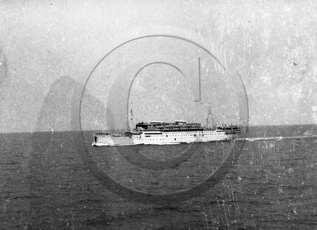 BA 941 paquebot petit plan .jpg