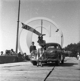 AUCE 158 Renault Fregate .jpg