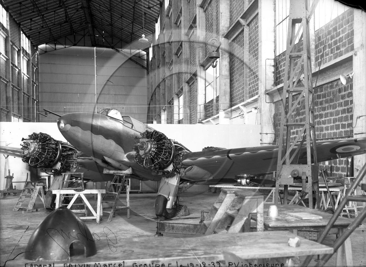 AVI 262  atelier avion n° 74 .jpg