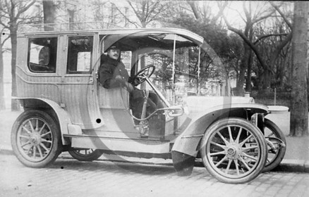 AU 2415  ancetre .jpg