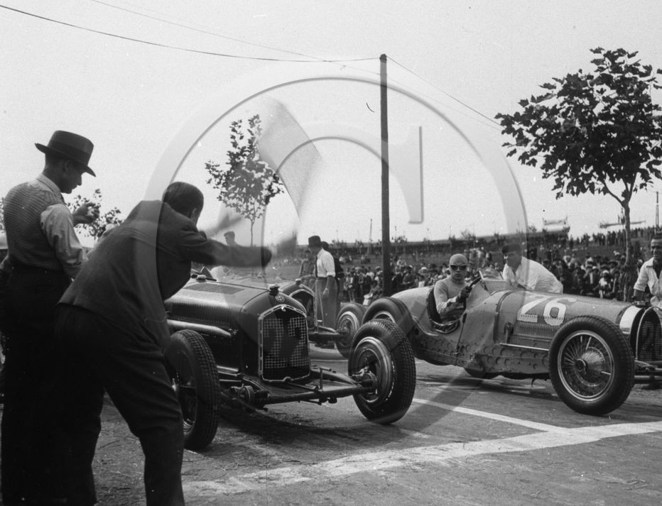 AUC 68  Wimile au départ Gd prix d'Alger 1934 .jpg