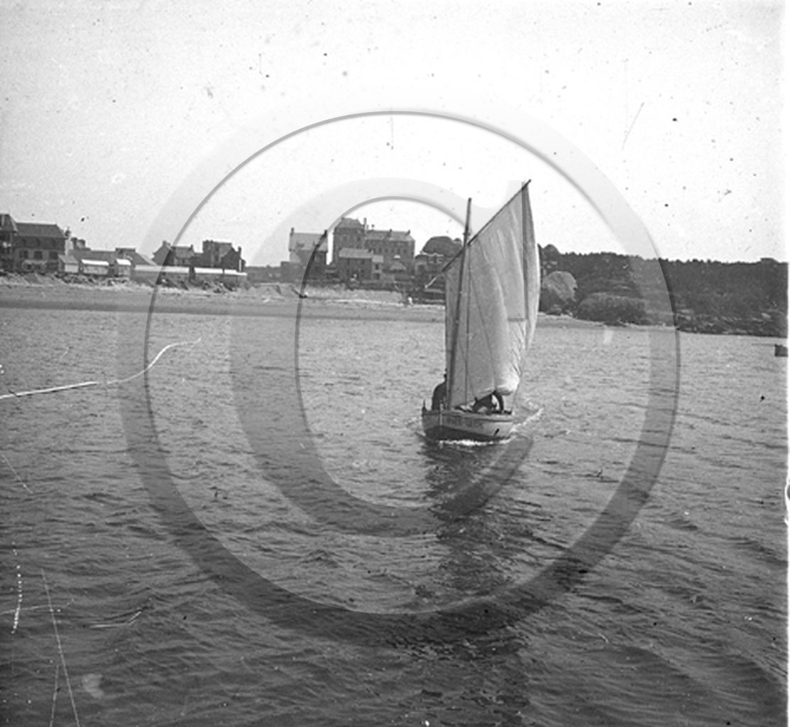 BA 147 TREGASTEL dpt 22 .jpg