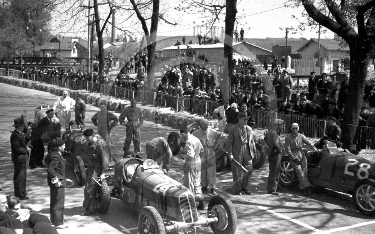 AUC 221        20x32.jpg