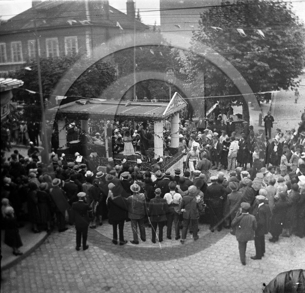 vi  1725  Oyonnax avenue de la gare .jpg