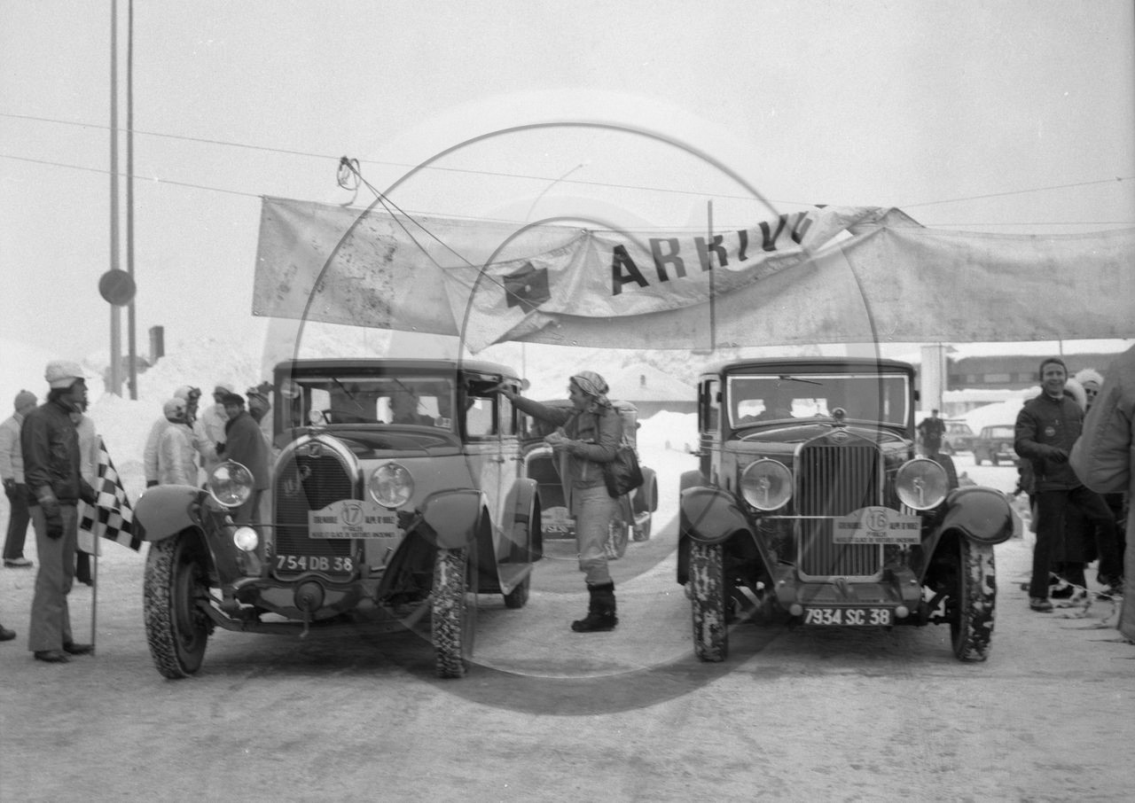 AU 825 Delage et Talbot Alpe d Huez .jpg