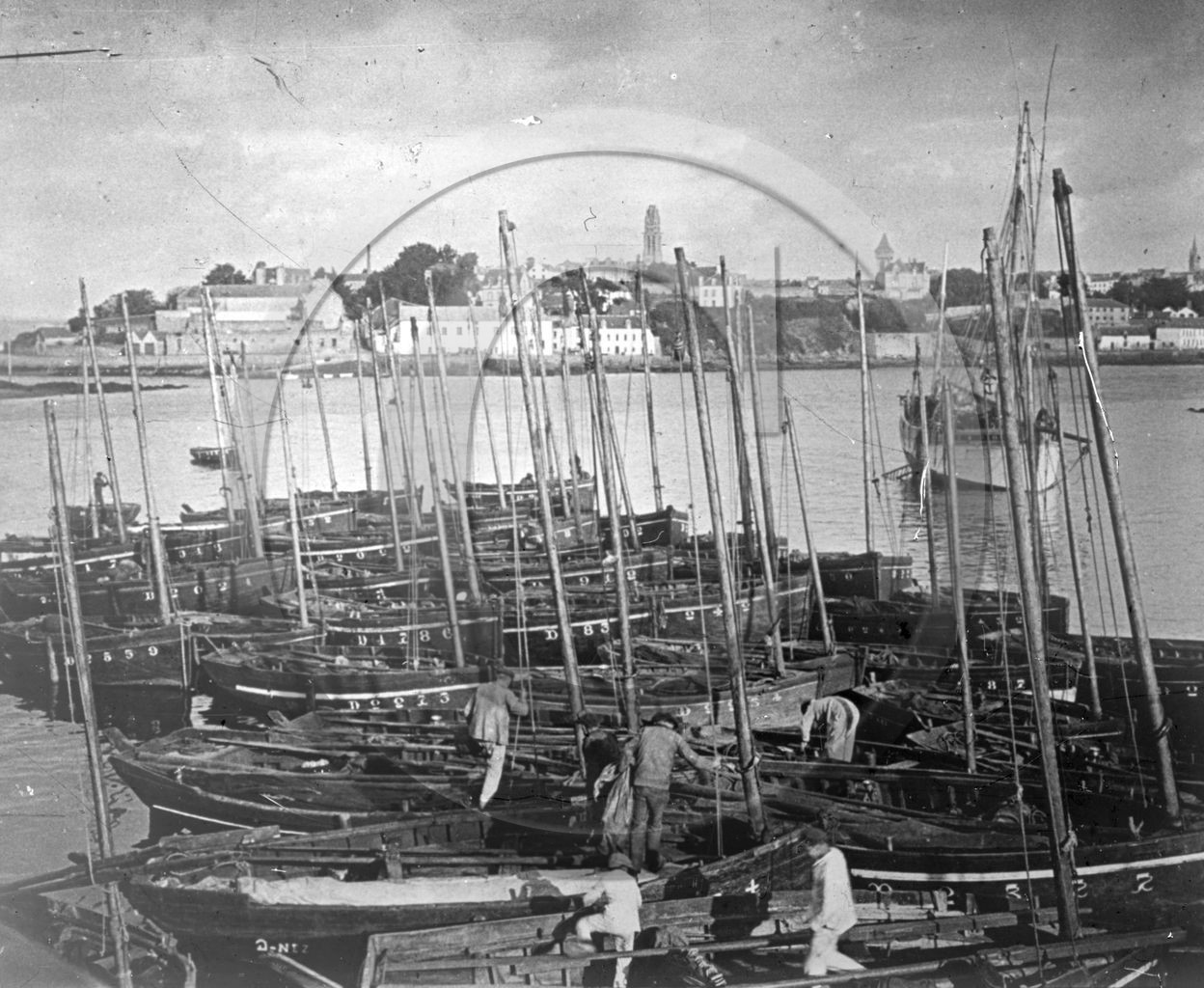 BA 161  Finistère  Douarnenez dpt 29   .jpg