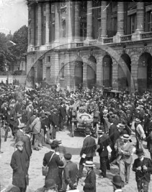 AUC 199 Arrivée d'un participant  .jpg