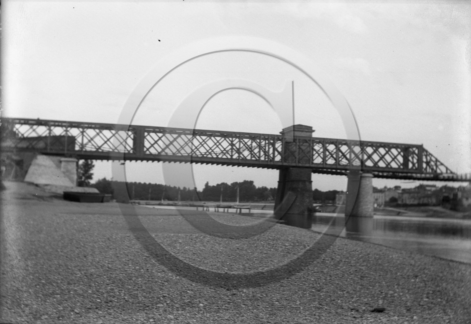vi  1952 pont de Langon en construction  dpt 33 .jpg