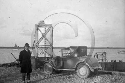 AU 1295 Peugeot 5cv .jpg