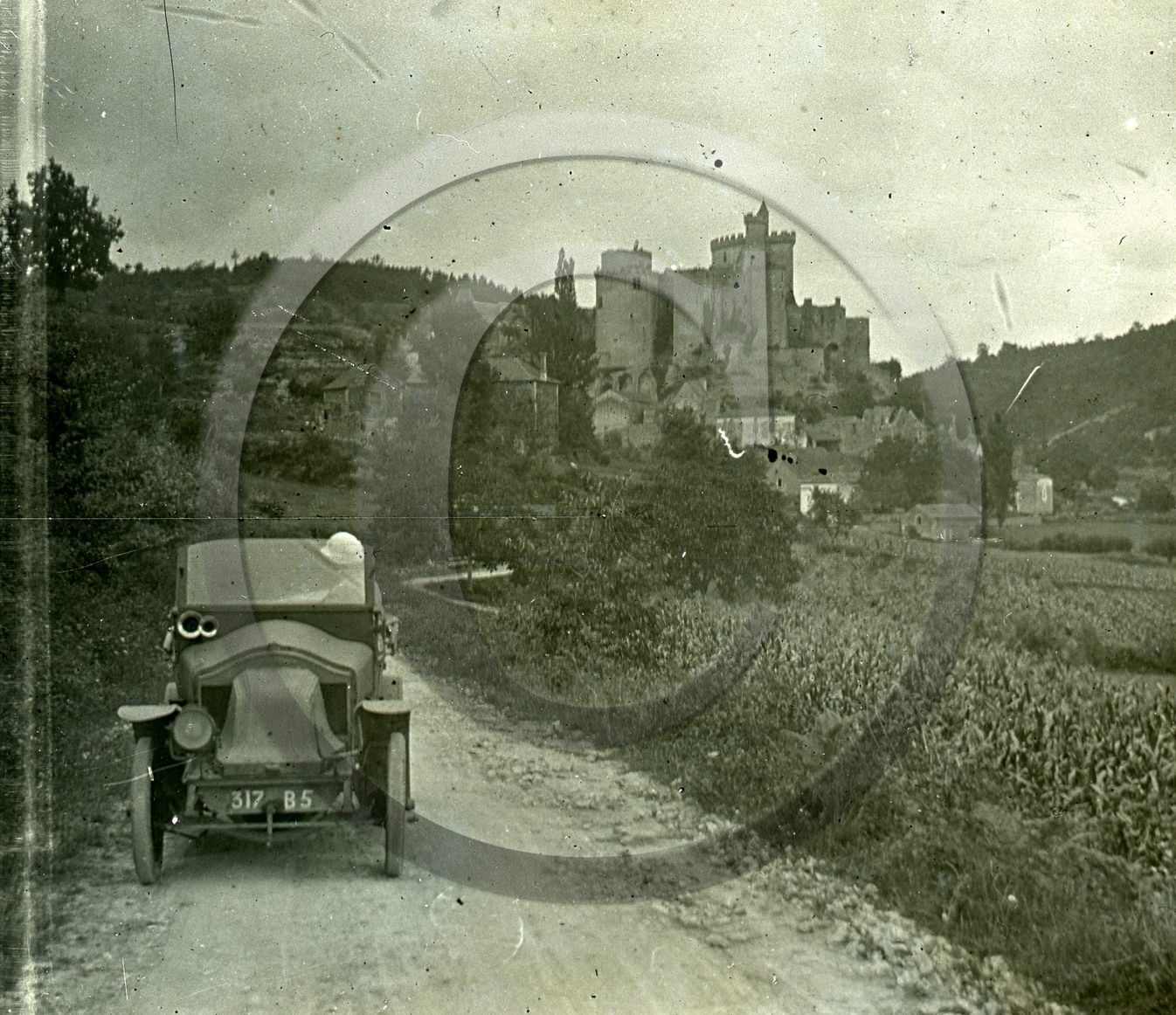 AU 4363 ancetre a identifier .jpg