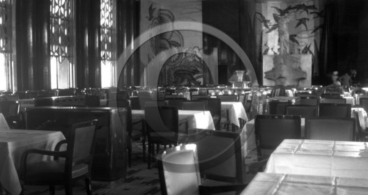 BA 1292 paquebot atlantique la salle a manger .jpg