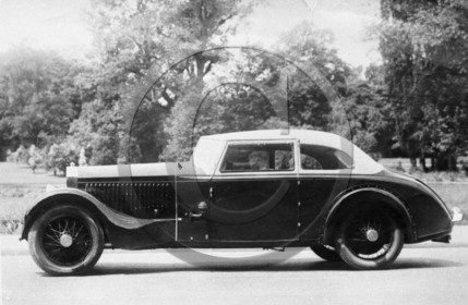 AU 1426 Rolls Royce d'apres photo  carrosserie a determiner .jpg