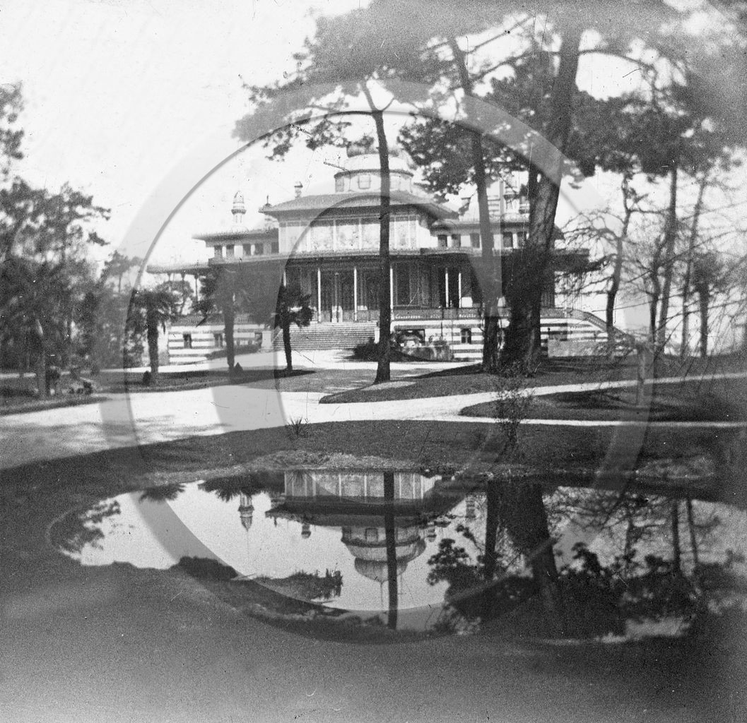 arc 4619 casino mauresque .jpg