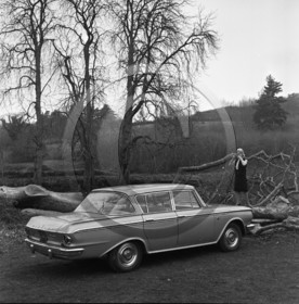 AU 2593 Renault rambler .jpg